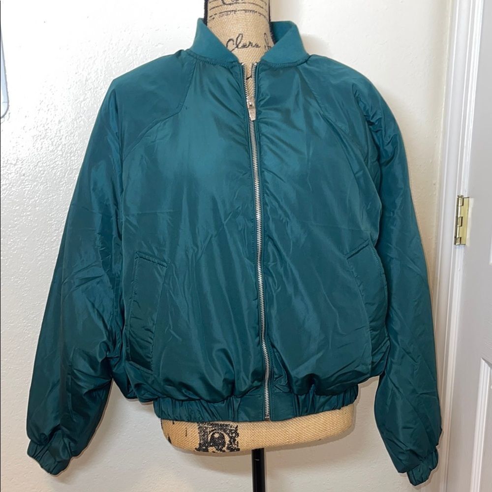 New Look Green Bomber Jacket with Stand-Up Collar and Elastic Cuffs